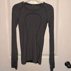 Lululemon Swiftly Tech long sleeve - striped